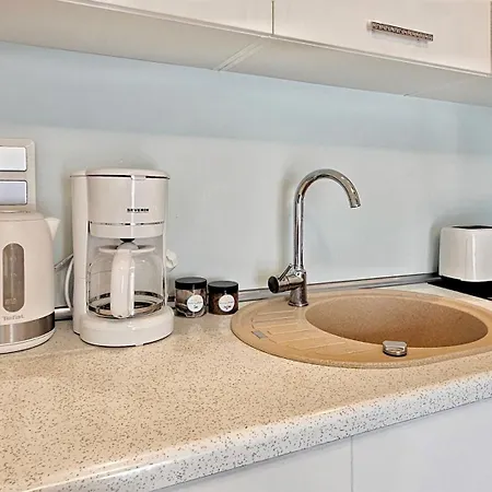 Holidayhomepl Slavia New 017 Z Antresola I Balkonem Przy Plazy Apartmán
